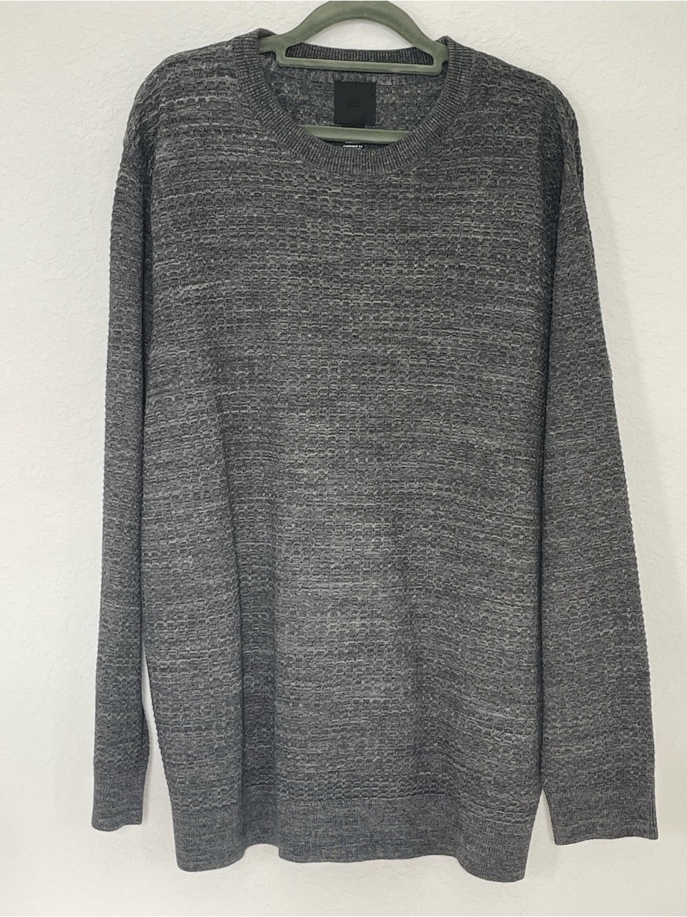 H&M Men’s XL Gray Textured Knit Crewneck Sweater